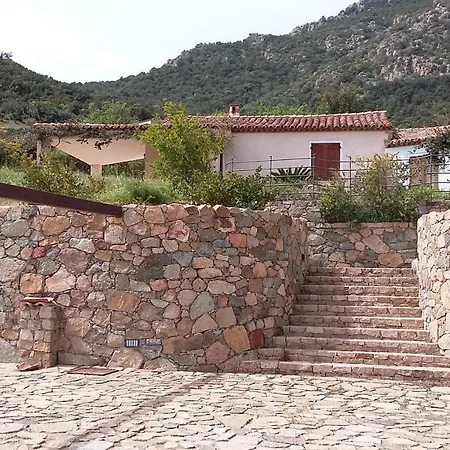 Dağ evi La Casetta Rosa *