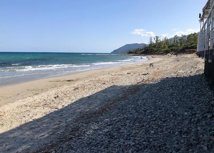 La Casetta Rosa Chalet Tertenìa